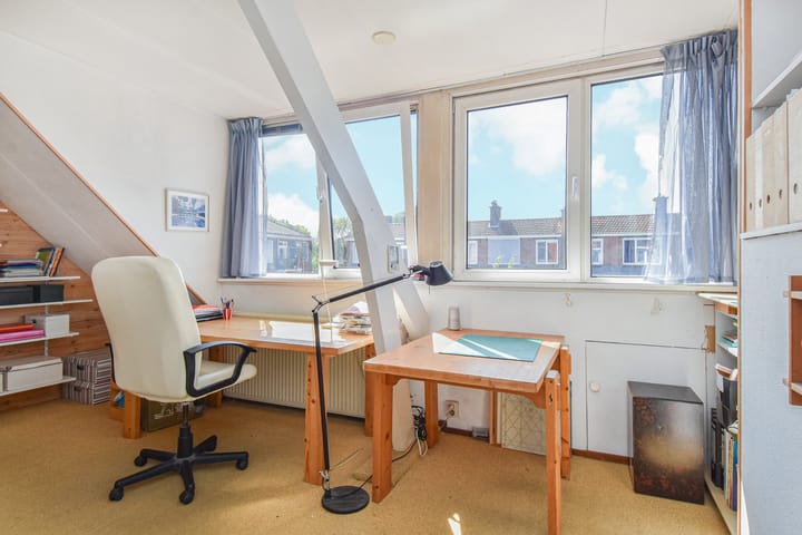 Foto 45 van Riënzistraat 10