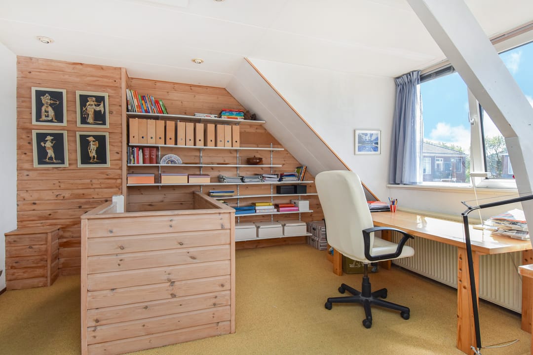 Photo 47 of Riënzistraat 10