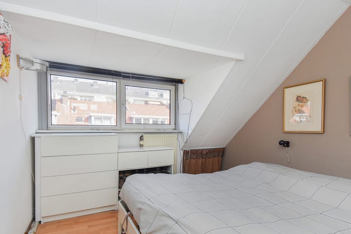 Foto 51 van Riënzistraat 10