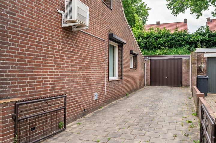 Foto 34 van Maasstraat 21