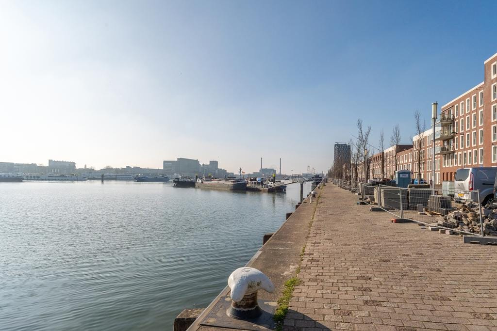 Foto 15 van Veerlaan 8-A