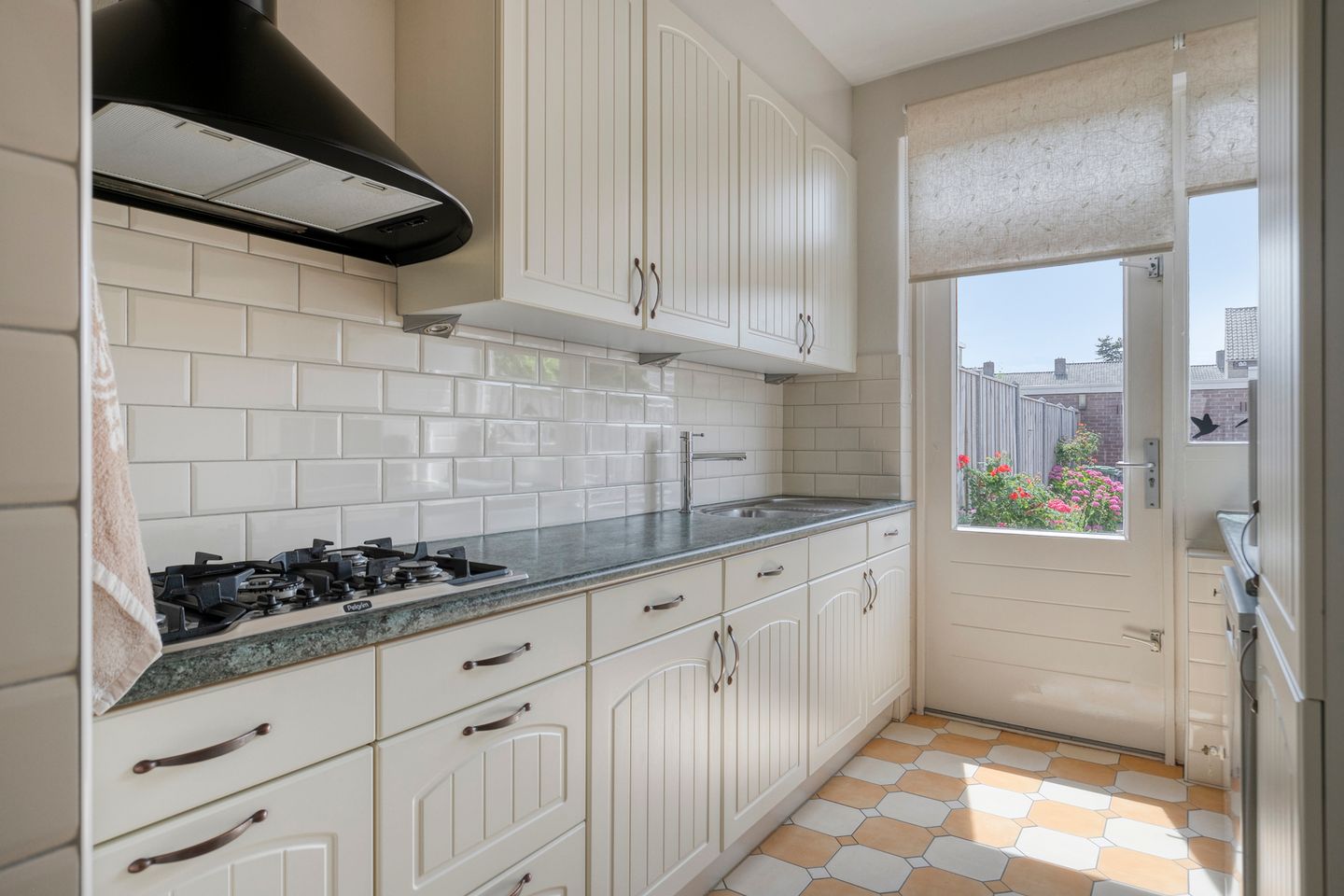 Foto 5 van Johan Costenobelstraat 16