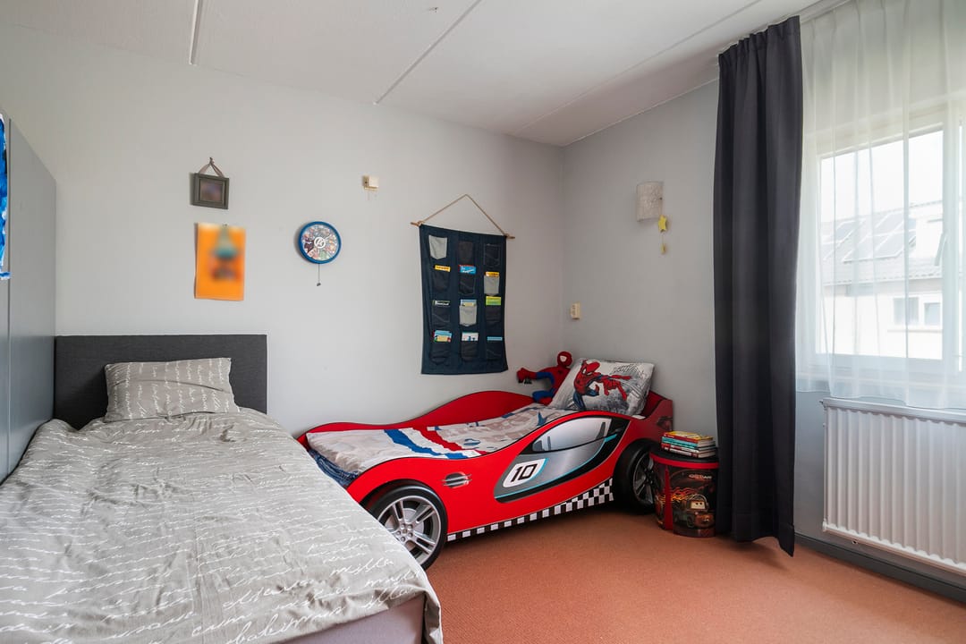 Foto 13 van Johan Costenobelstraat 16