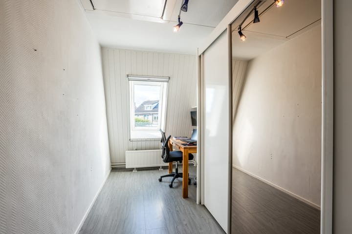 Photo 21 of Weegbree 59