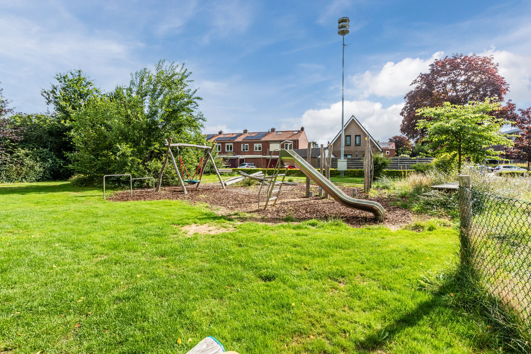 Foto 33 van Weegbree 59