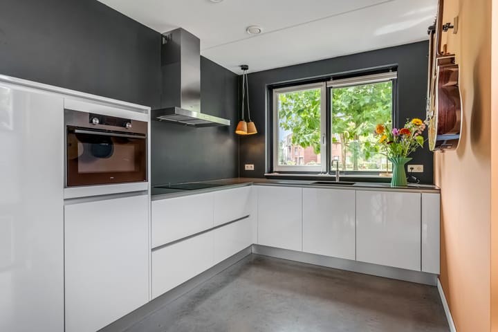 Foto 14 van Barbarastraat 42