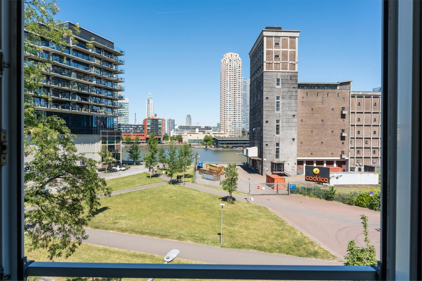 Photo 1 of Atjehstraat 2-D