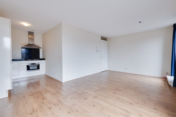 Photo 4 of Bouwe Landlaan 62