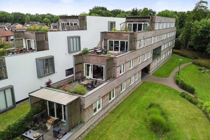 Photo 1 of Roojan 10