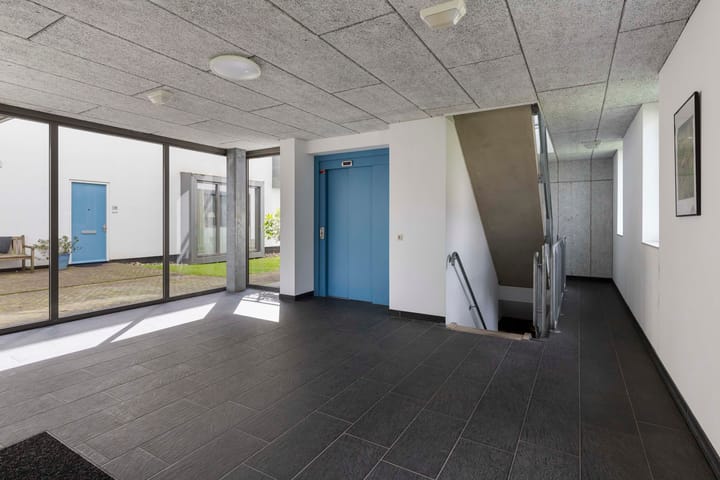 Photo 7 of Roojan 10