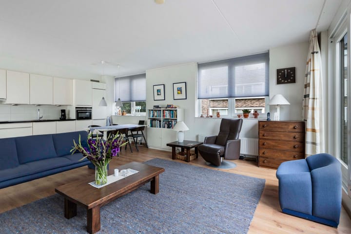 Photo 12 of Roojan 10