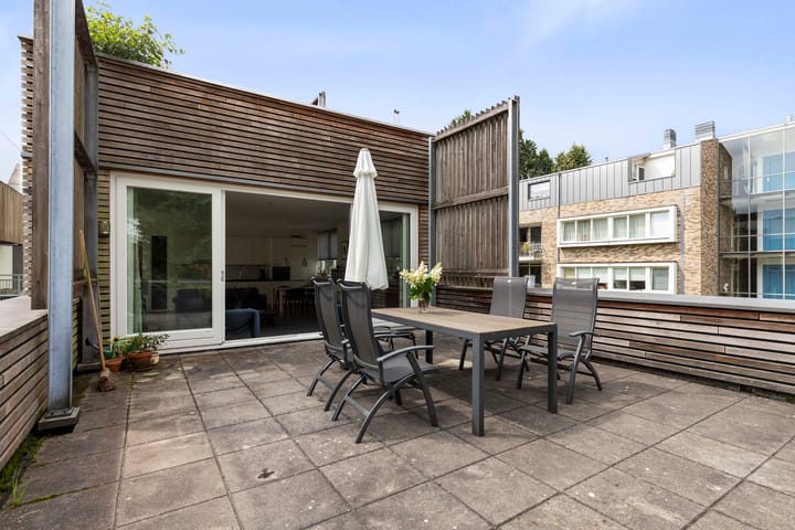 Photo 22 of Roojan 10