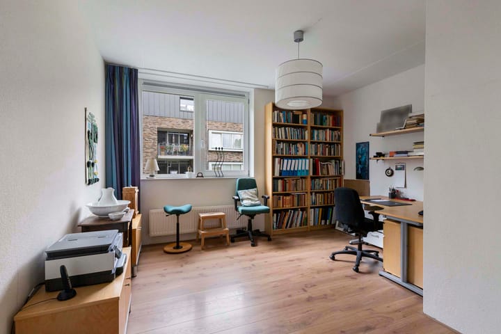 Photo 25 of Roojan 10