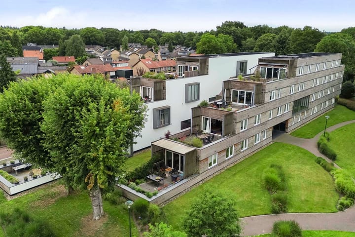 Photo 45 of Roojan 10