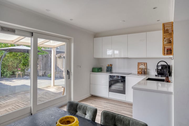 Foto 10 van Dovenetelstraat 30