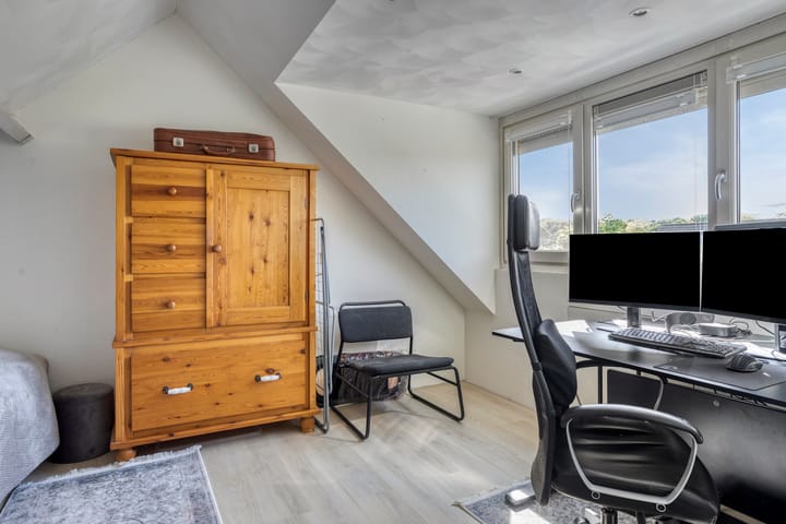 Foto 33 van Dovenetelstraat 30