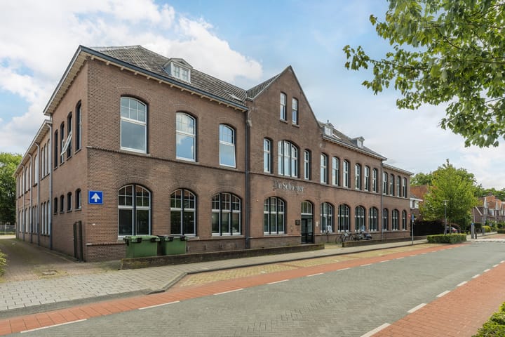 Photo 2 of Mr. van Coothstraat 55-01