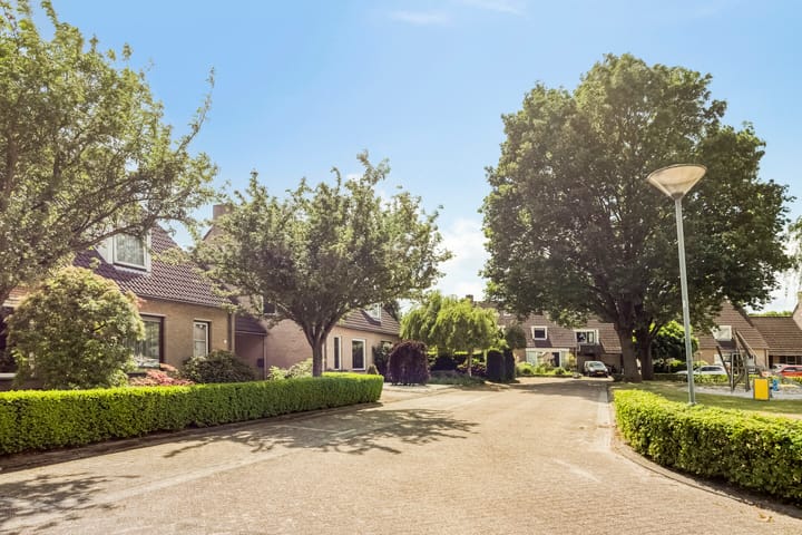 Foto 2 van Weringedonk 3