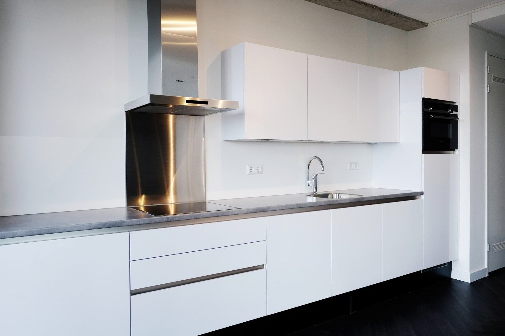 Foto 6 van Van Vollenhovenstraat 3-713