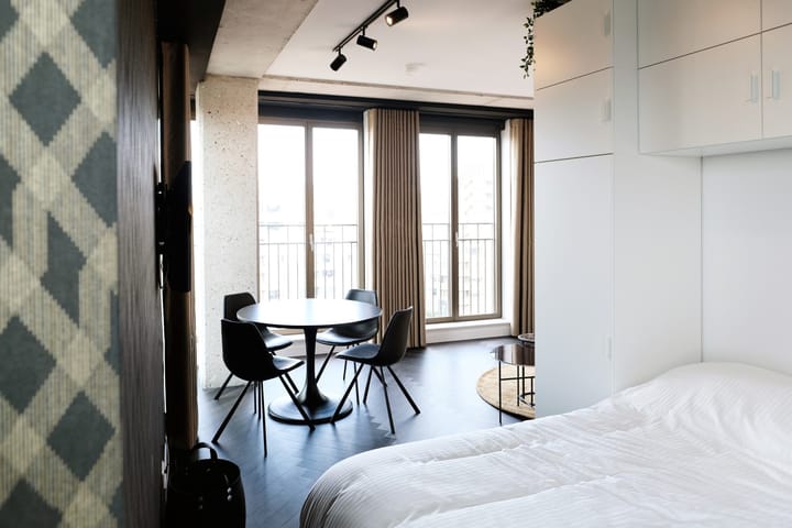 Foto 19 van Van Vollenhovenstraat 3-713