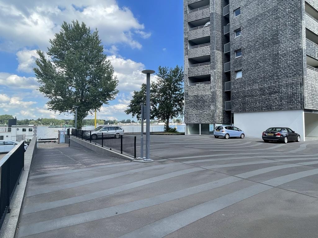 Foto 7 van KNSM-laan PP Skydome