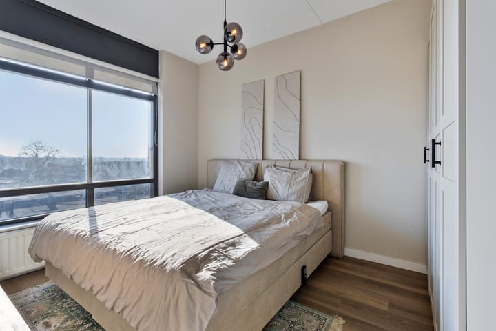 Photo 11 of Oostwal 323