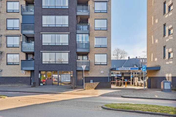 Photo 22 of Oostwal 323