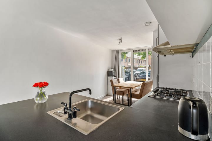 Foto 7 van Parnaskruid 94