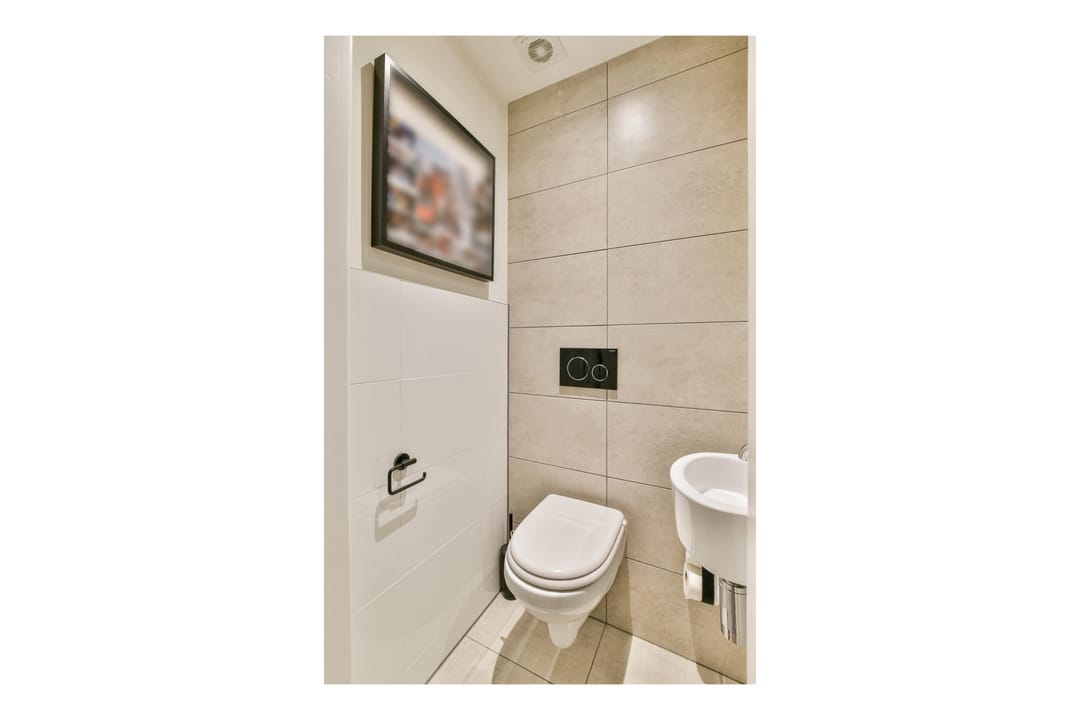 Photo 11 of Van Oldenbarneveldtstraat 58-3