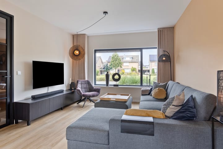 Photo 10 of Bachstraat 19