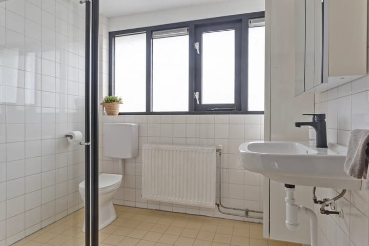 Photo 23 of Bachstraat 19