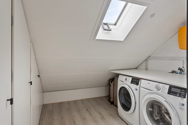 Photo 32 of Bachstraat 19