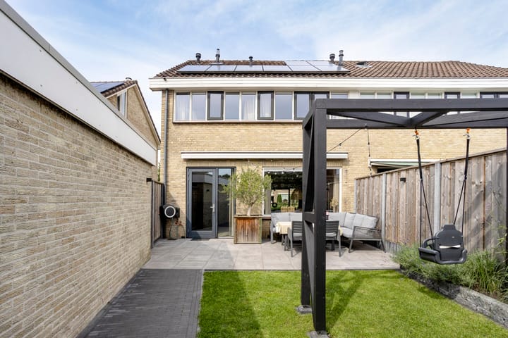 Photo 36 of Bachstraat 19