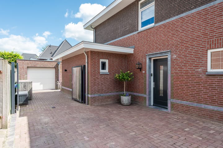 Foto 11 van Clovishof 18