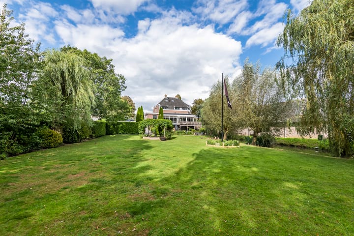 Foto 2 van Stationsweg 1