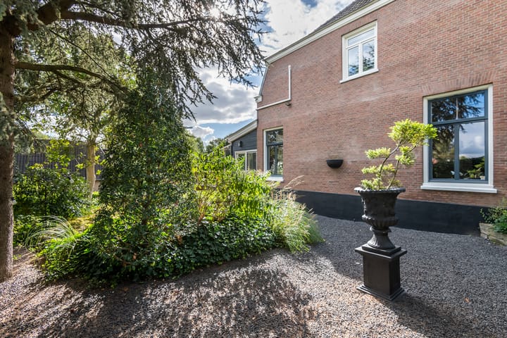 Foto 32 van Stationsweg 1