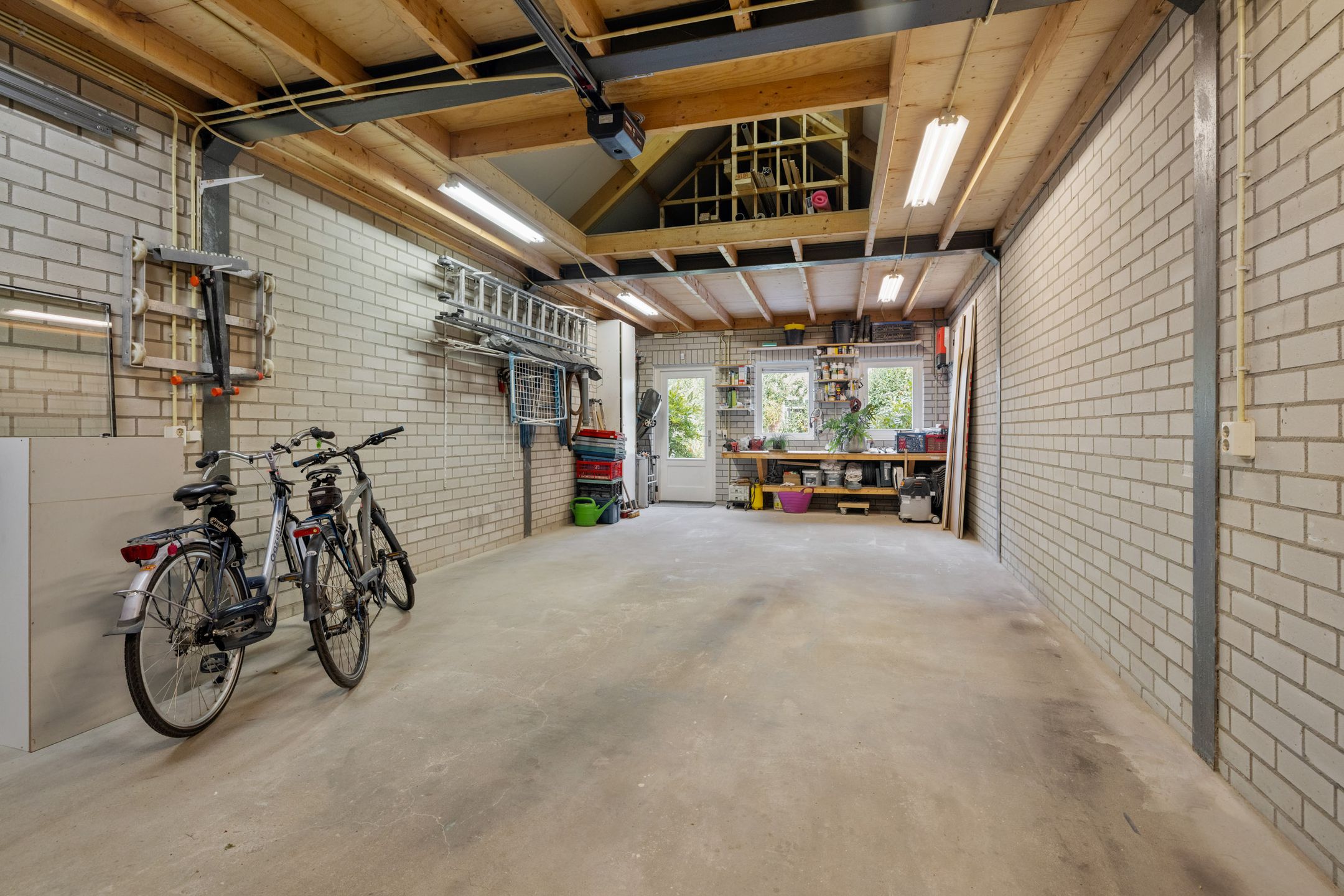 Foto 42 van Woenselsestraat 345