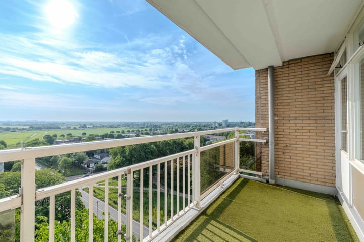 Foto 12 van Robert Kochlaan 606