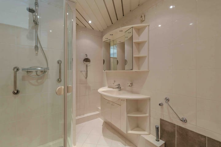 Foto 19 van Robert Kochlaan 606