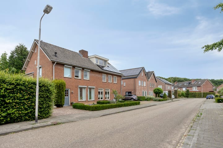 Foto 5 van Floralaan 35