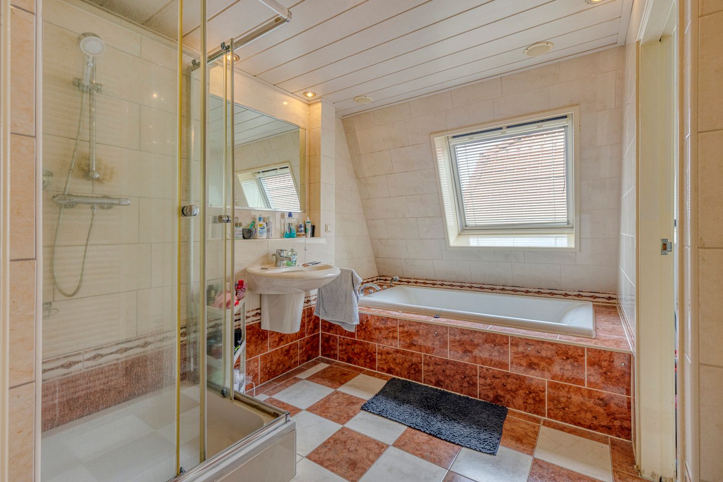 Photo 25 of St. Crispijnstraat 73