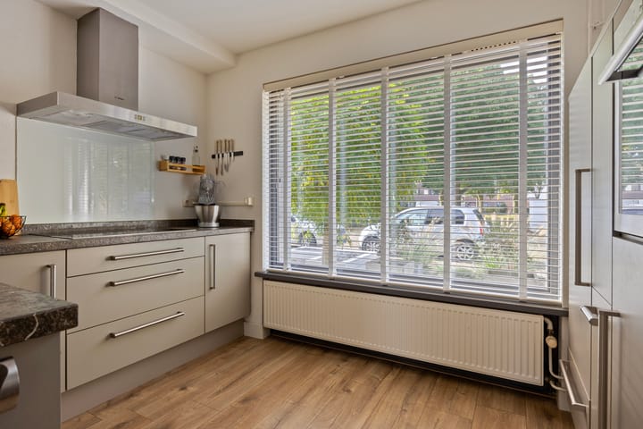 Photo 4 of Lochemstraat 85