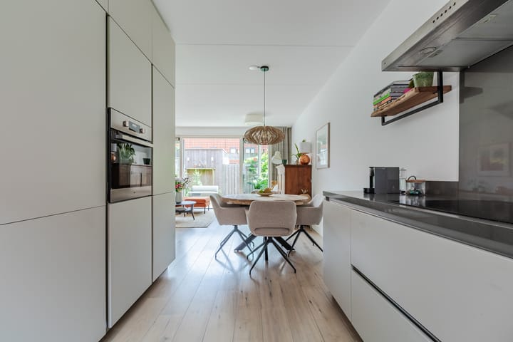 Foto 12 van Huygensstraat 5