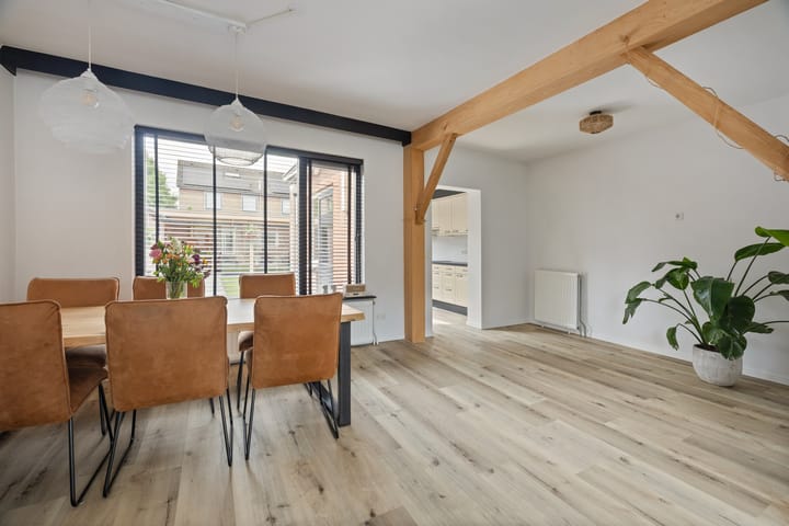 Foto 11 van Helmichstraat 14