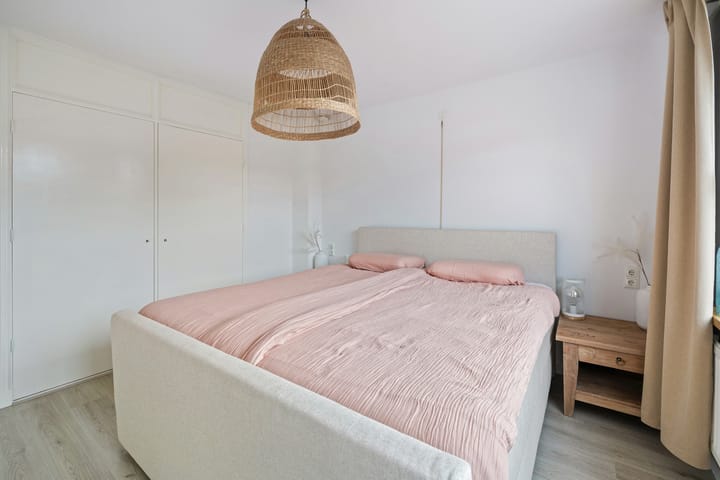 Foto 18 van Helmichstraat 14