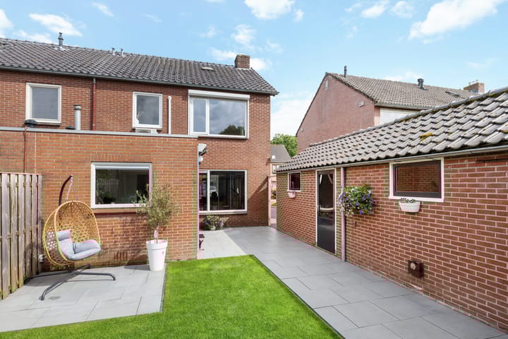 Foto 30 van Helmichstraat 14