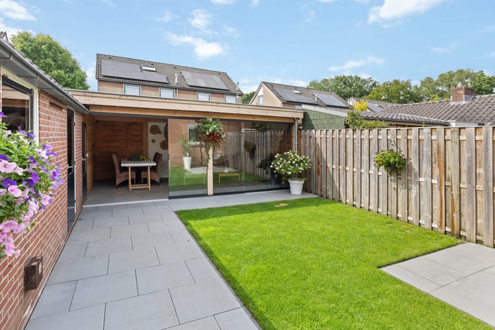 Foto 31 van Helmichstraat 14