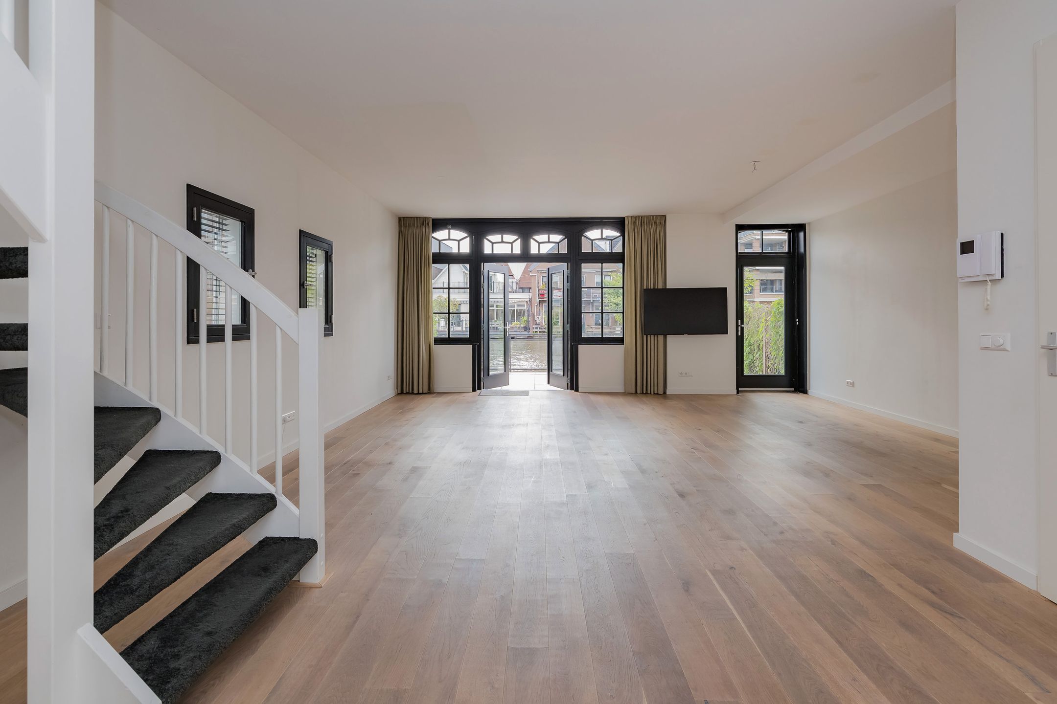 Photo 12 of Julianastraat 2-D