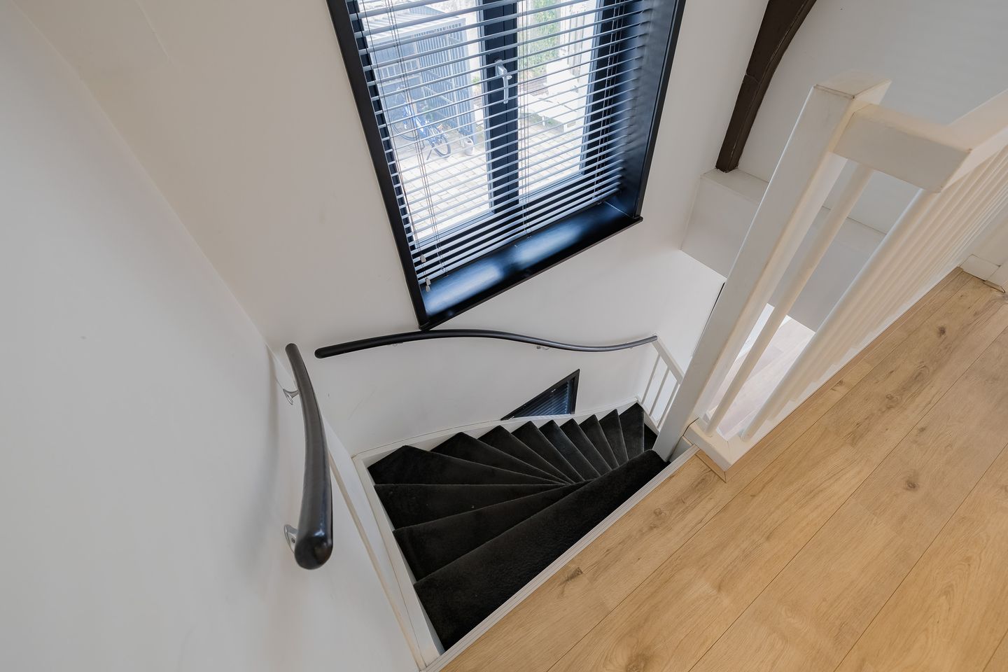 Photo 19 of Julianastraat 2-D