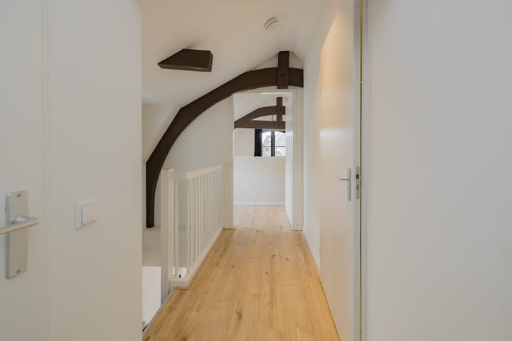 Foto 20 van Julianastraat 2-D